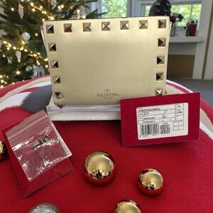 Valentino Garavani Rockstud Leather Card Holder Ivory